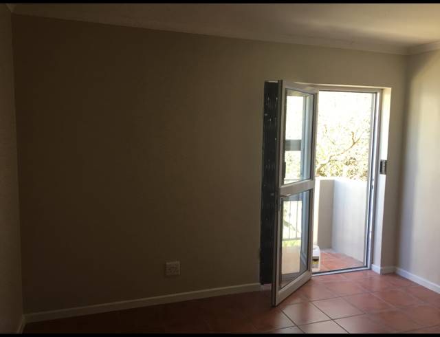 0.5 BEDROOM APARTMENT TO LET IN LA COLLINE